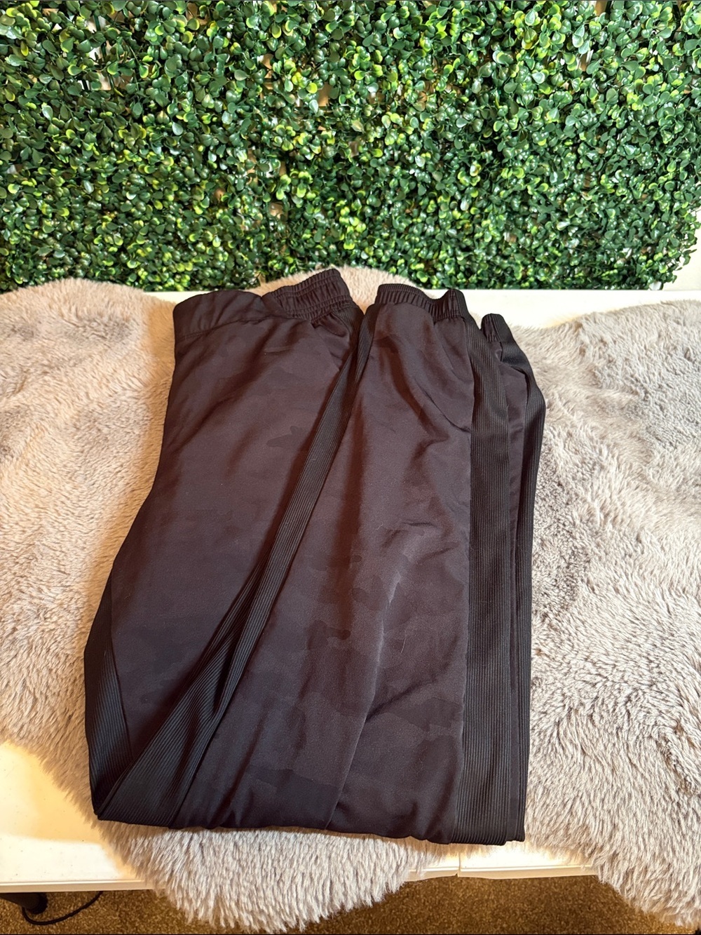 Athleta Black Women's Track Joggers Size 4 Tall